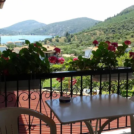 Konukevi El Capitan 3*